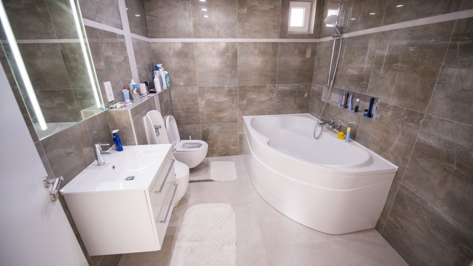 Bathroom Renovation Budget NZ: Plan Your Renovation Without Overspending
