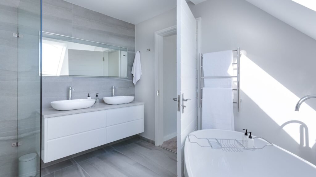 Bathroom Renovation Costs In Hamilton: Full Pricing Guide 10 How much does it cost to renovate a bathroom in Hamilton 4